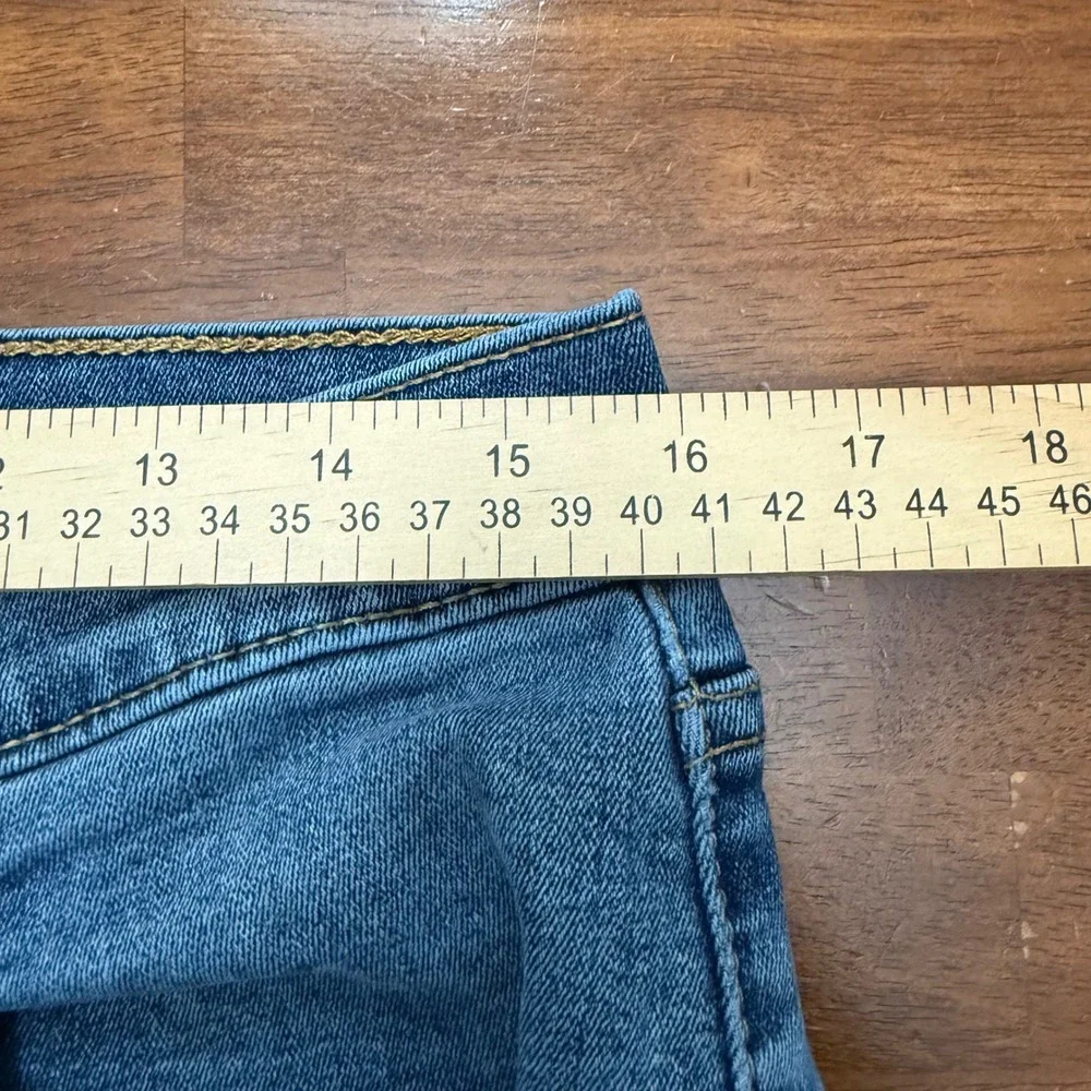 Levis 502 Taper Fit Jeans Mens 32x32 Blue Medium Wash Stretch Denim 29507-0053
